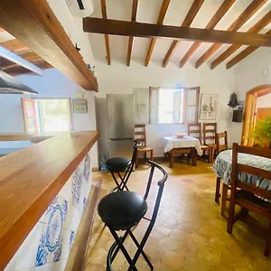 Ullal - Rural Charm Approx 73000 Meters And Outdoor Adventure Agritourism With Private Mountain Path Approximately 5 Minutes Walking From The Ideal For Relaxation Appartement